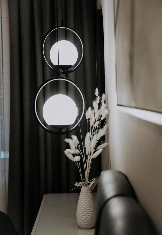 Pelagic Apartment *